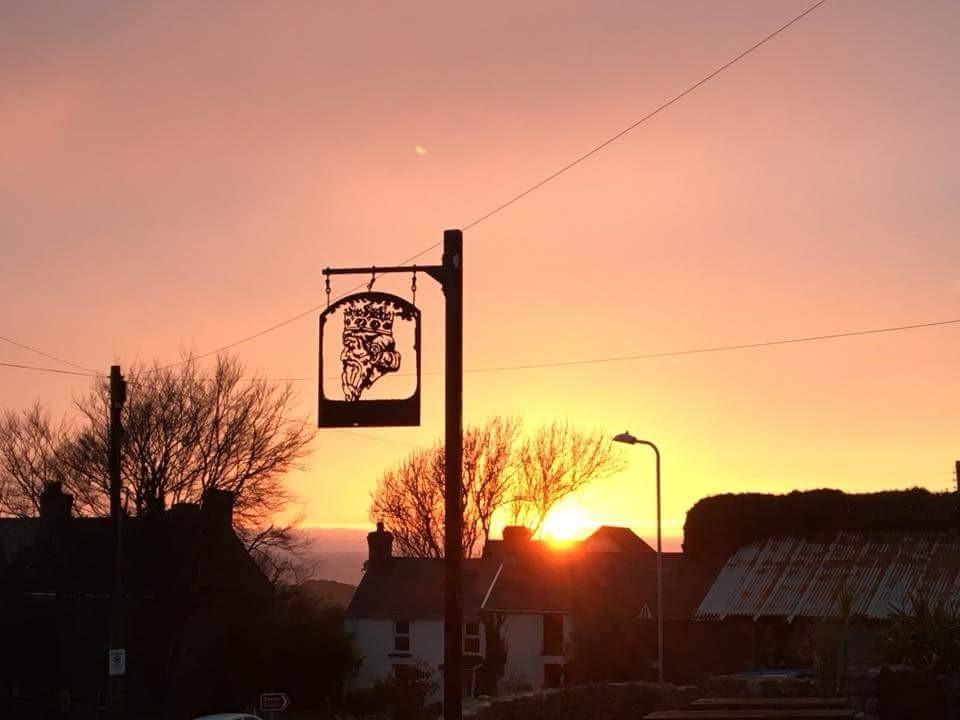 King'S Head Inn Llangennith Extérieur photo