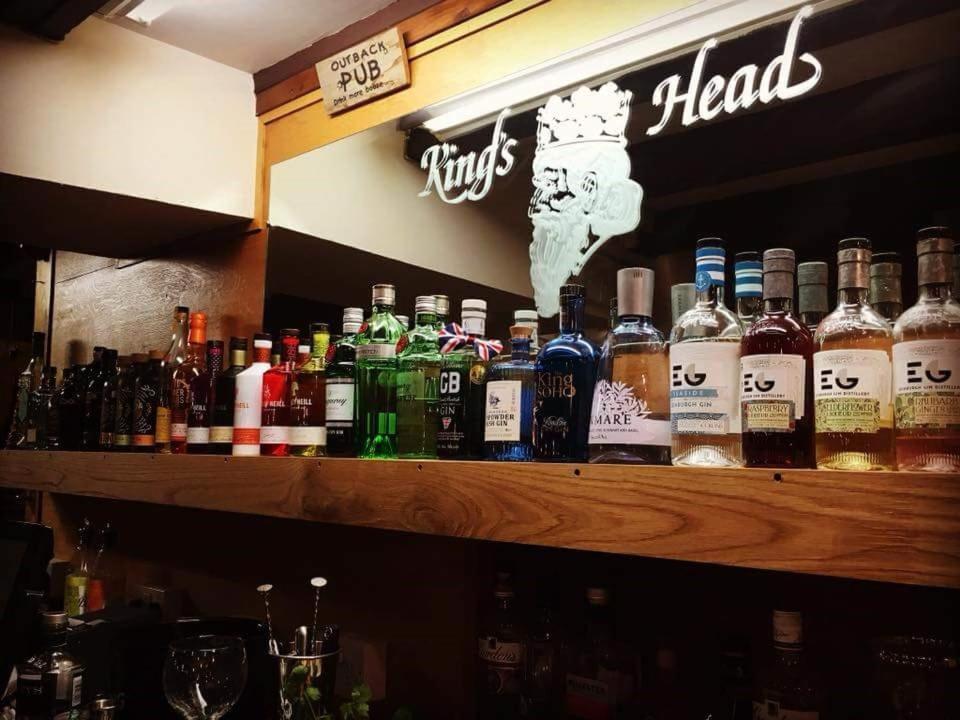 King'S Head Inn Llangennith Extérieur photo